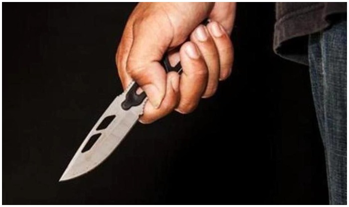 युवतीलाई छुरा प्रहार गरी लुटपाट