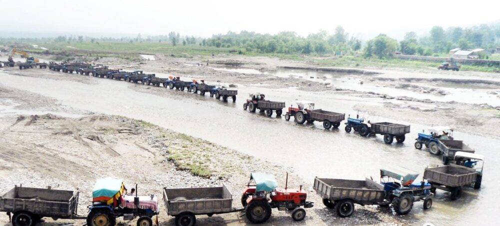 ढुंगा, गिट्टी, बालुवा निर्यात गर्ने केन्द्र सरकारको नीतिलाई प्रदेश सरकारको ‘काउन्टर’