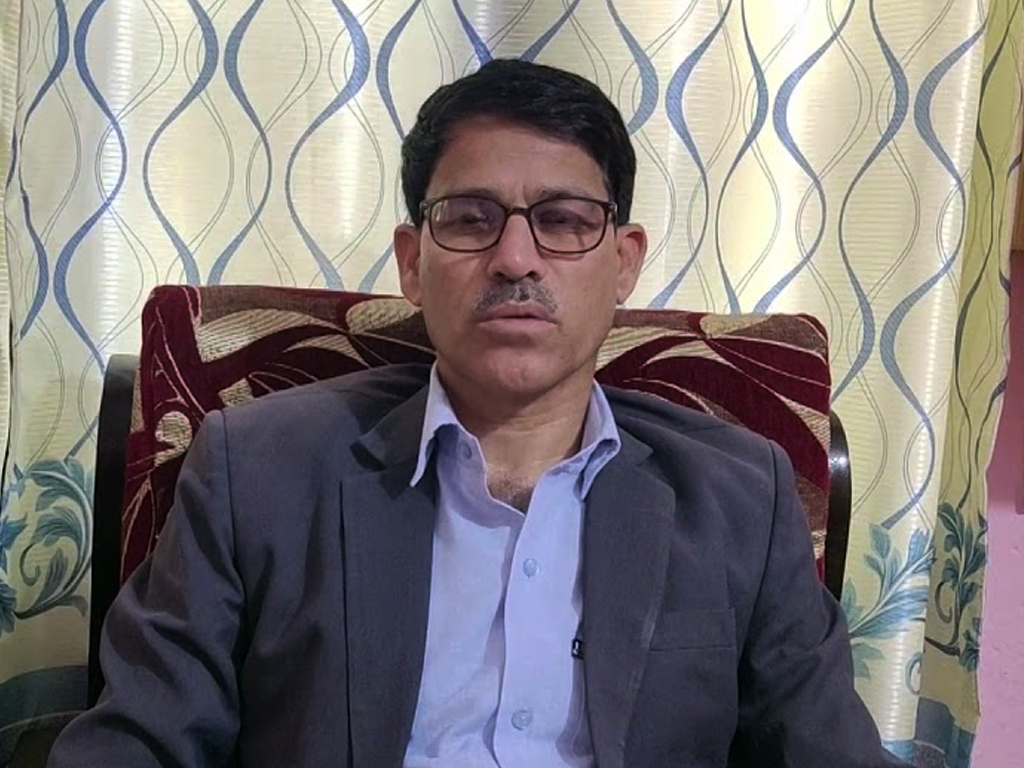 आज मुख्यमन्त्री भट्टले विश्वासको मत लिँदै, विपक्षमा मतदान गर्न एमालेको निर्देशन