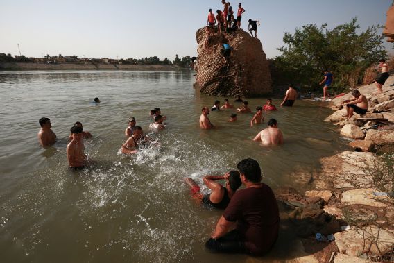 ५१ डिग्रीसम्म पुग्यो इराकमा तापक्रम, जनजीवन प्रभावित