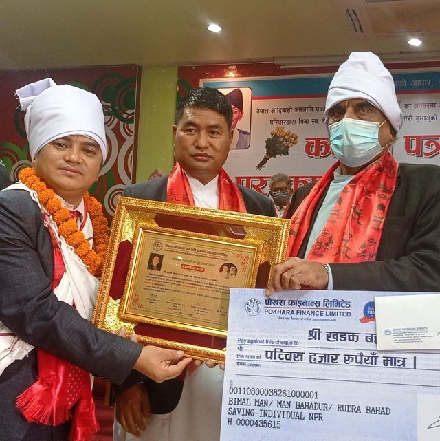 बाल क्लवको नेतृत्व देखि गाउँपालिका अध्यक्षको उम्मेद्वार सम्म के बि राना
