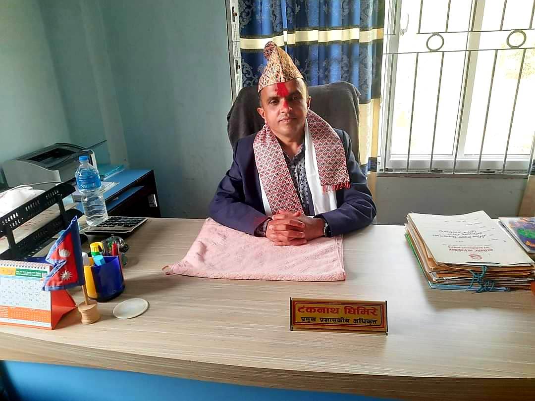 हुप्सेकोट गाउँपालिकाको प्रमुख प्रशासकीय अधिकृतमा टंक घिमिरे
