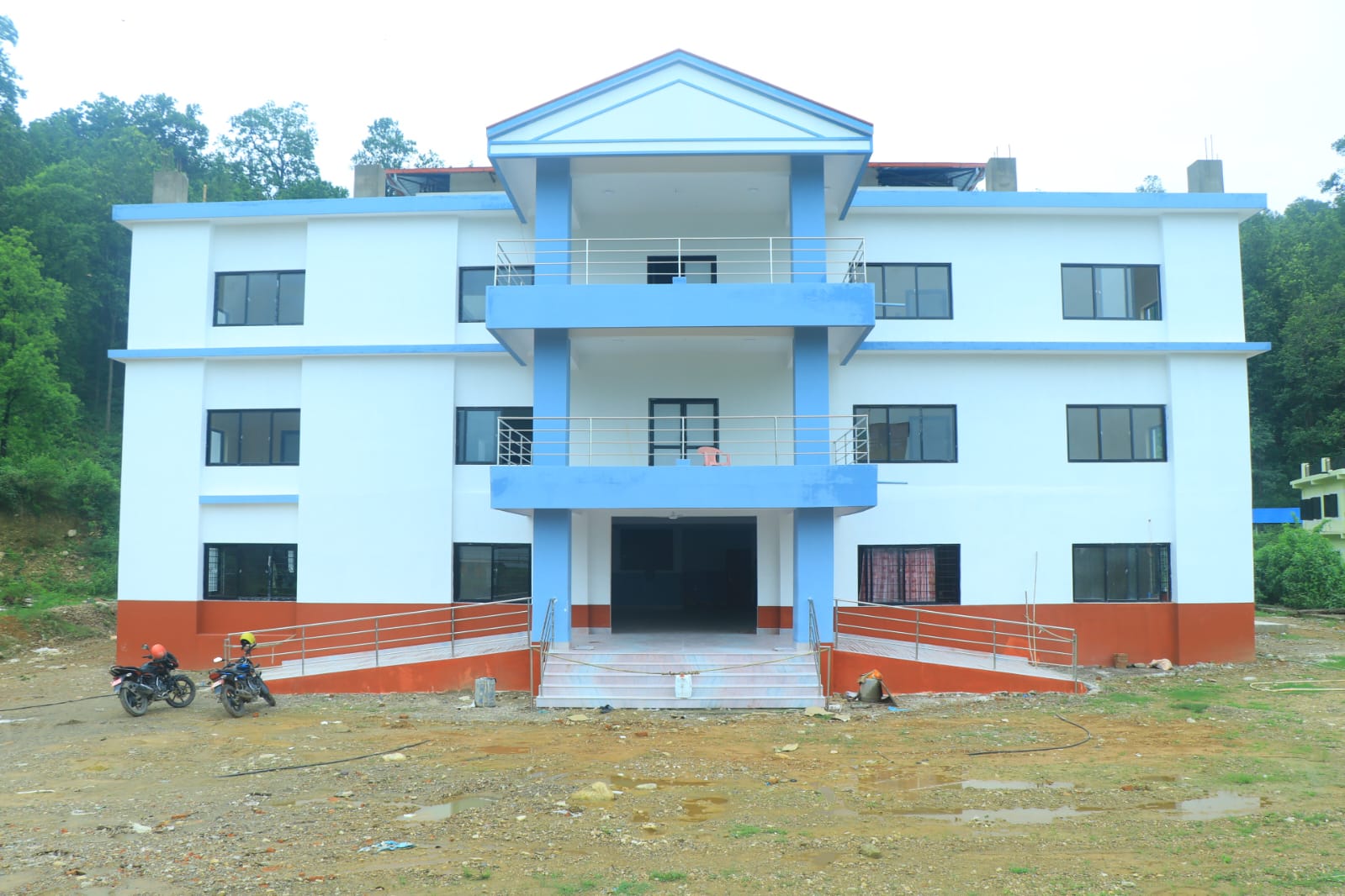 हुप्सेकोट गाउँपालिकाको नयाँ प्रशासकीय भवन निर्माण सम्पन्न