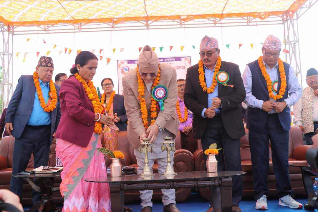 हुप्सेकोट गाउँपालिकाको नयाँ प्रशासकीय भवन उद्घाटन