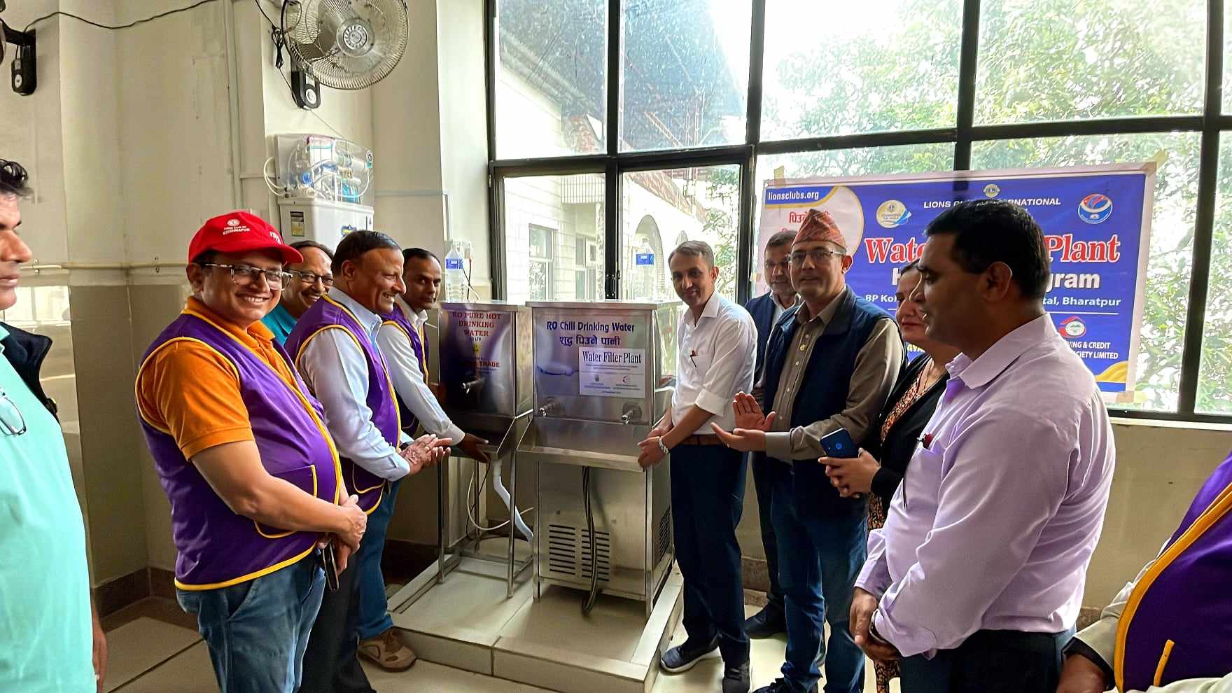 क्यान्सर अस्पतालमा जडान गरिएको पानीको फिल्टर प्लान्ट हस्तान्तरण