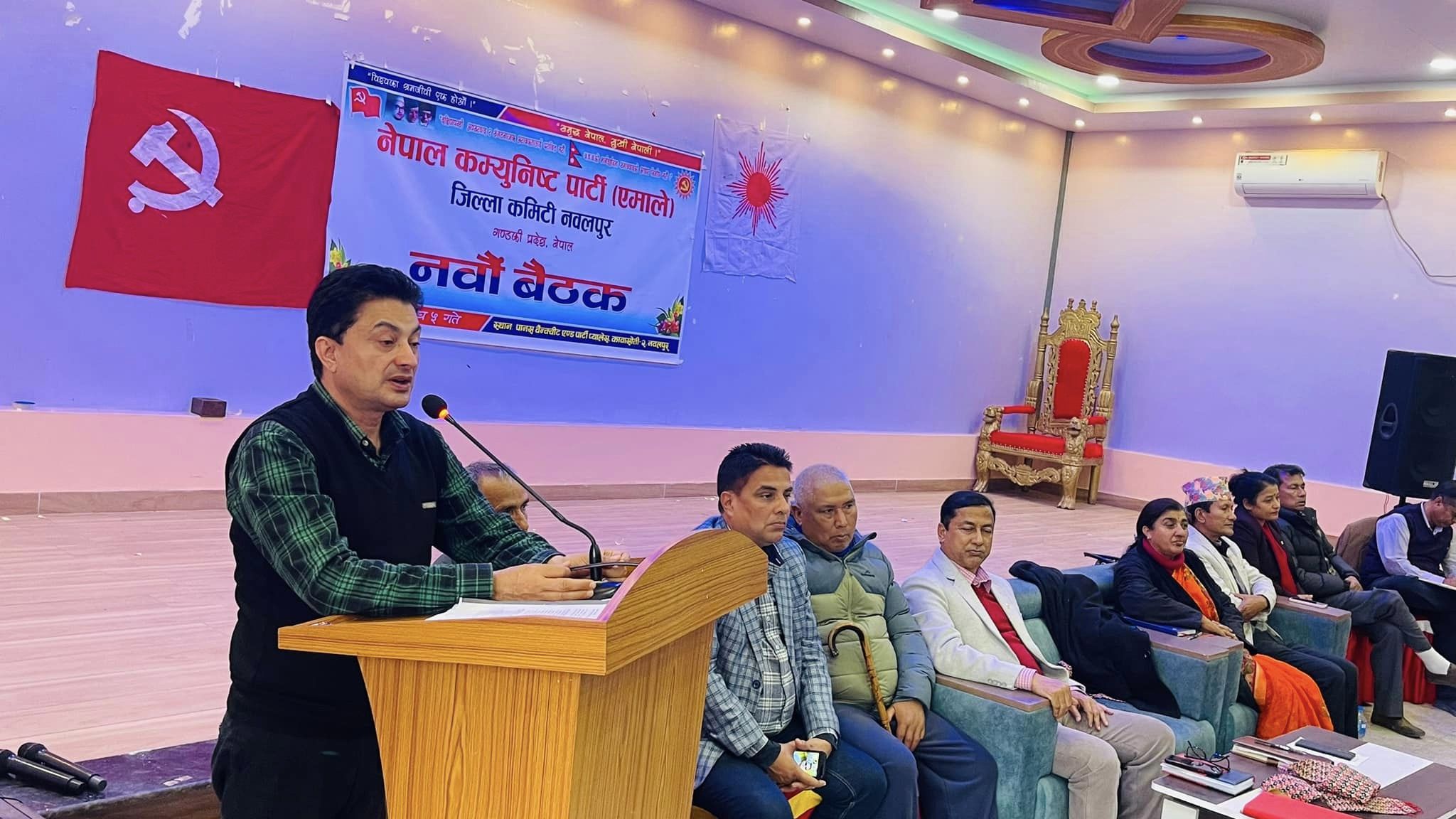 देश दोबाटोमा उभिएको छ : एमाले सचिब गोकर्ण बिष्ट