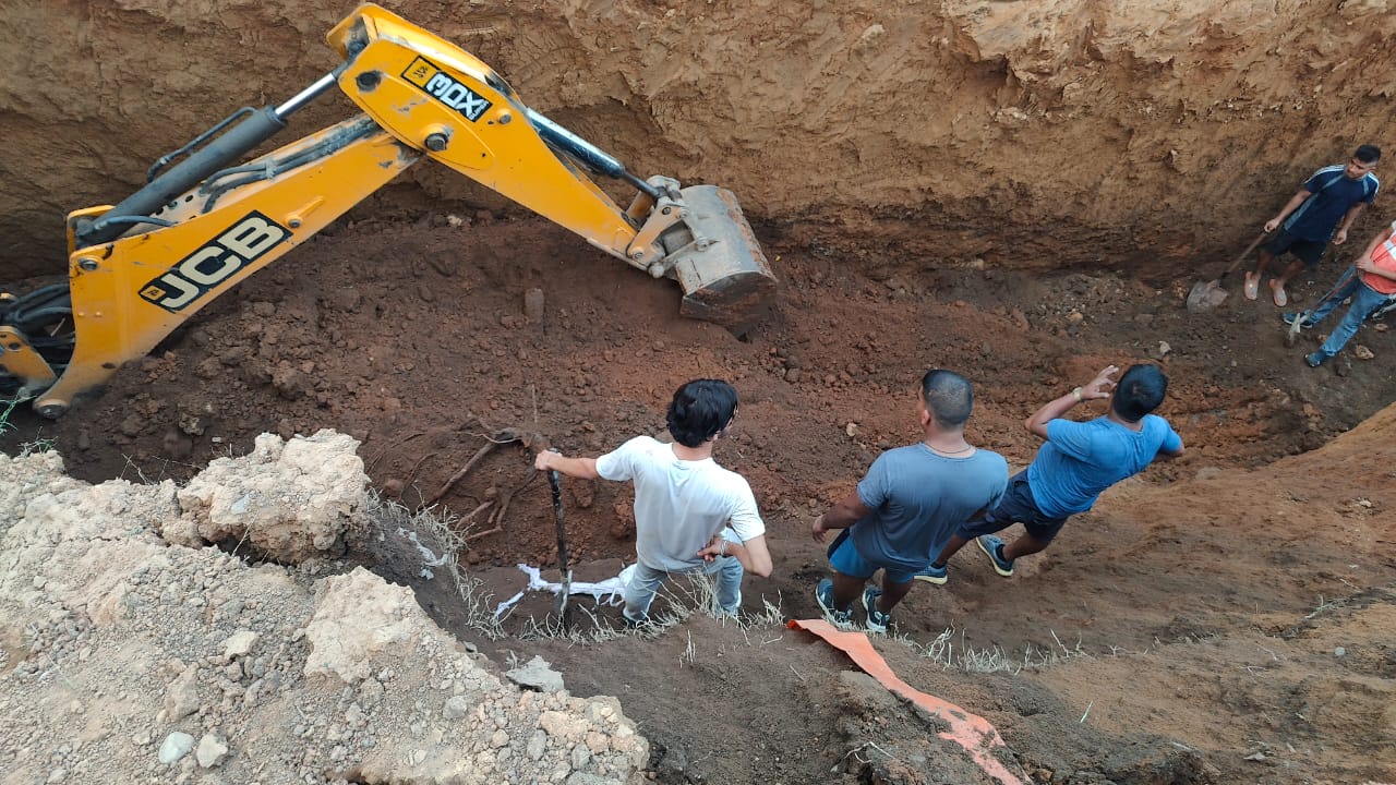 कावासोतीमा नाला निर्माणका लागि खाल्डो खन्दा पुरिएर दुई जना मजदुरको मृत्यु
