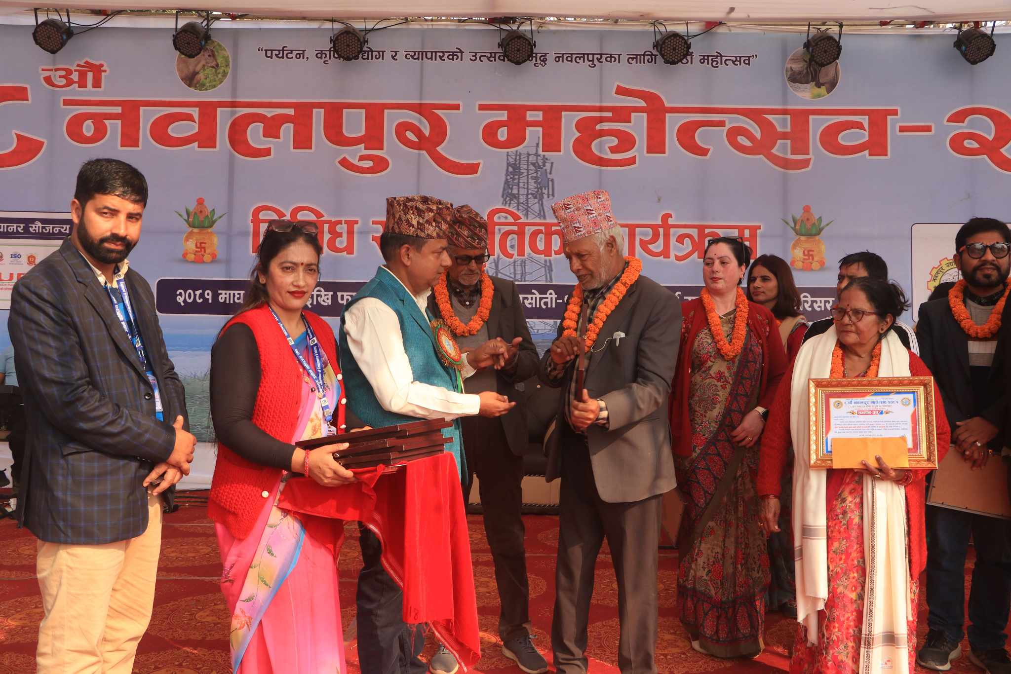 नवलपुर महाेत्सवमा कवि गाेष्ठी, कृण्णादेवि सम्मानित