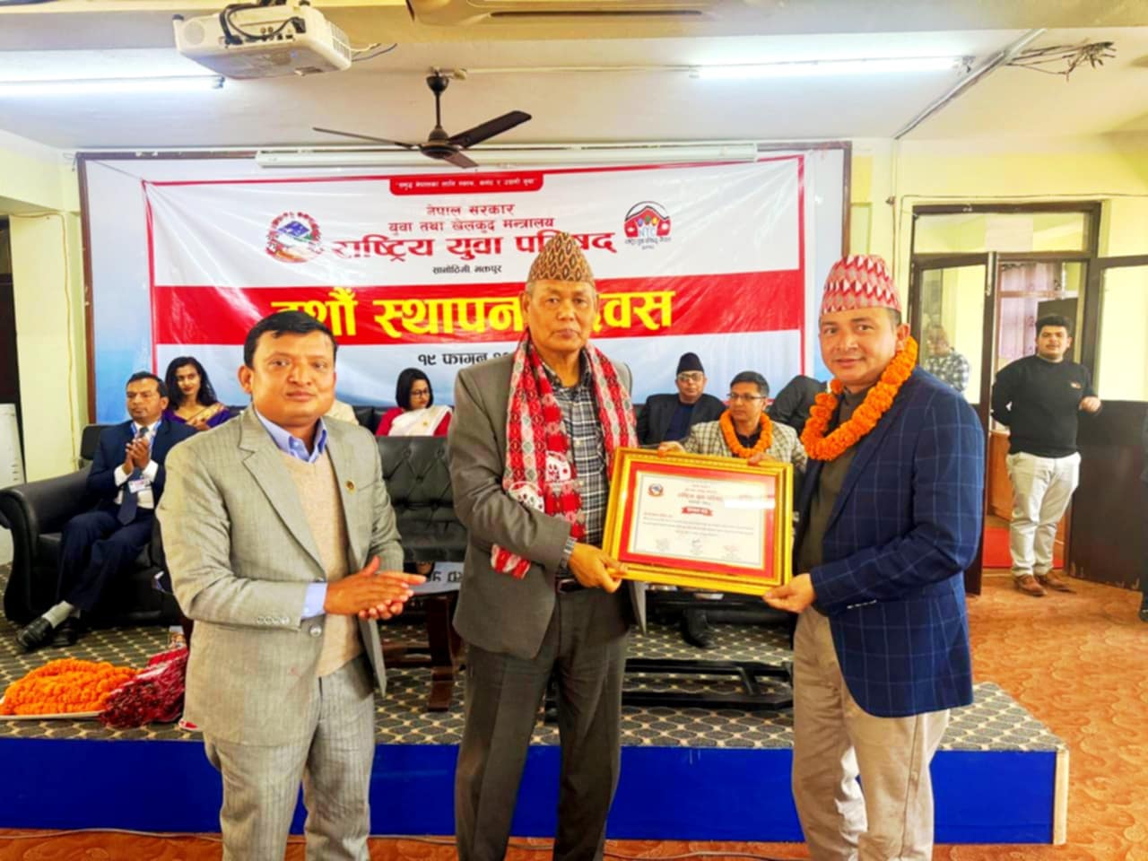 युवा मानव अधिकारकर्मी पौडेल सम्मानित