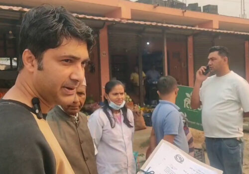 कावासोतीमा बेच्न राखिएको रायो सागमा अत्यधिक विषादी