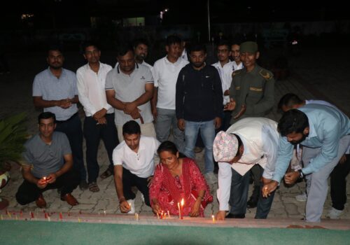 हुप्सेकोटमा गणतन्त्र दिवसको पूर्व सन्ध्यामा दीप प्रज्वलन