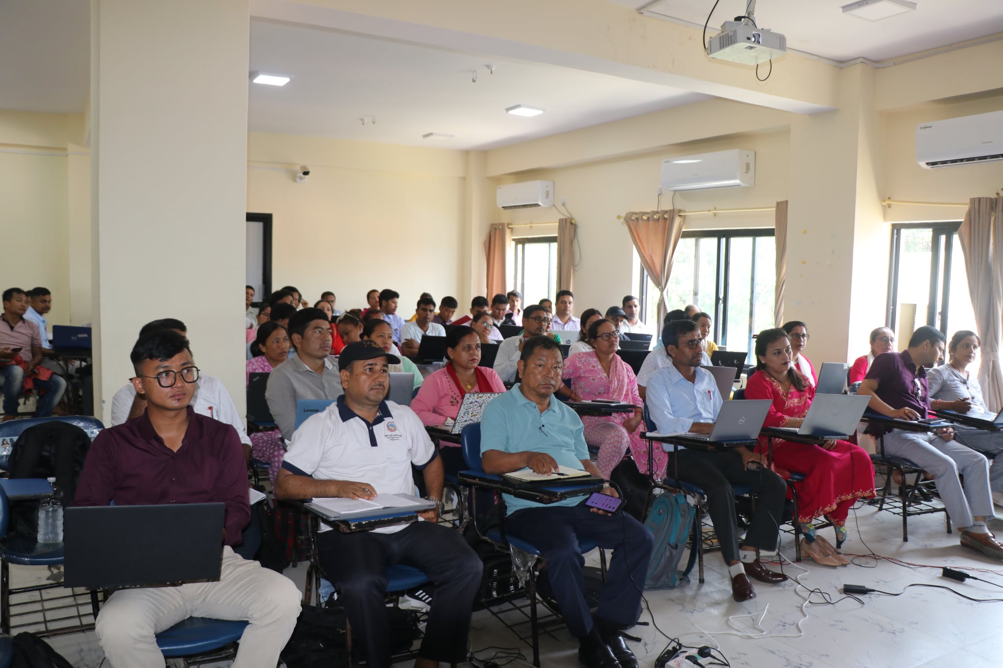 हुप्सेकोटका शिक्षकहरूलाई एआई सम्बन्धी तालिम