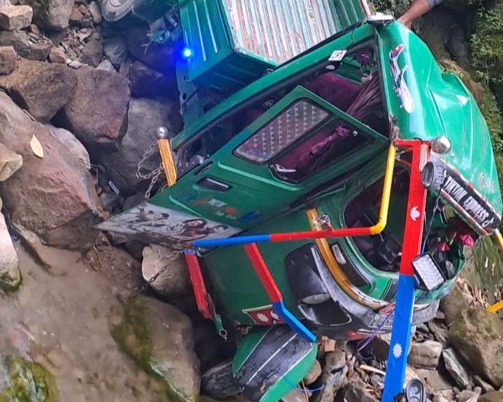 देवचुलीमा अटो दुर्घटना हुँदा एक जनाको मृत्यु ११ जना घाइते