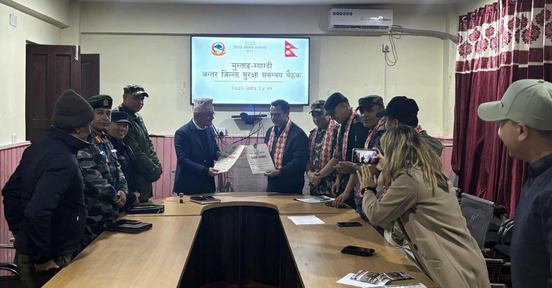कोरला नाकाबाट हुने ढुवानी सहज