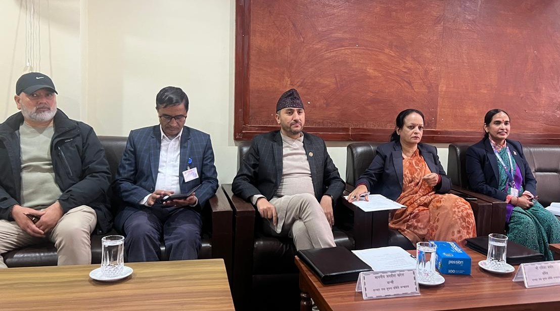 हुलाक सेवालाई आधुनिक, व्यावसायिक र प्रतिस्पर्धी बनाइनुपर्छ : सञ्चारमन्त्री खरेल